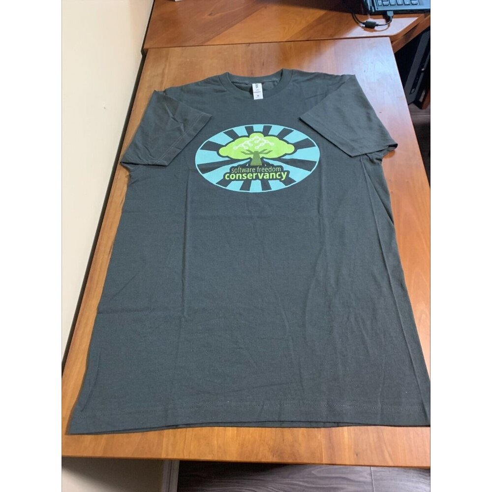 Tultex T-Shirt Size Medium Unisex
